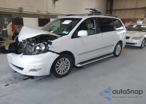 2008 Toyota Sienna Limited z USA, uszkodzony, nr VIN 5TDZK22C48S202773